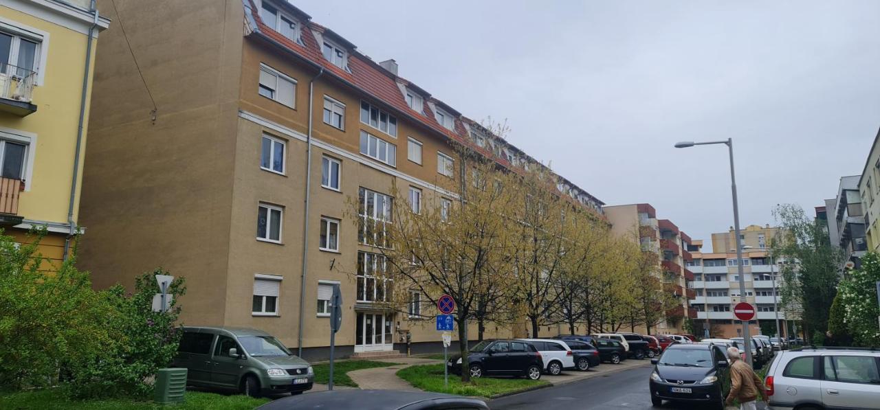 Ybs Apartman Apartment Zalaegerszeg Exterior foto